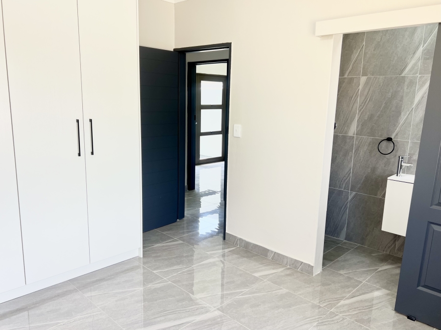 3 Bedroom Property for Sale in Bothasig Western Cape